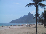 Ingrandisci