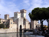 Ingrandisci