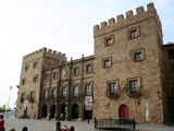 Ingrandisci