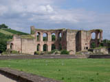 Ingrandisci