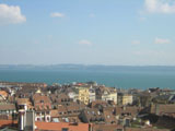 Ingrandisci